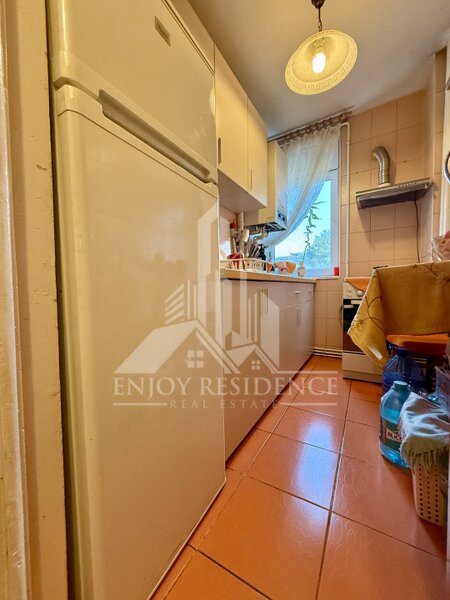 Gara de Nord, super pozitie! 2 camere centrala individuala, etaj 2